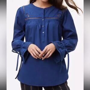 NEW Ann Taylor LOFT Blue Henley Tie Cuff Shirt Embroidered Poplin Cotton Size XS
